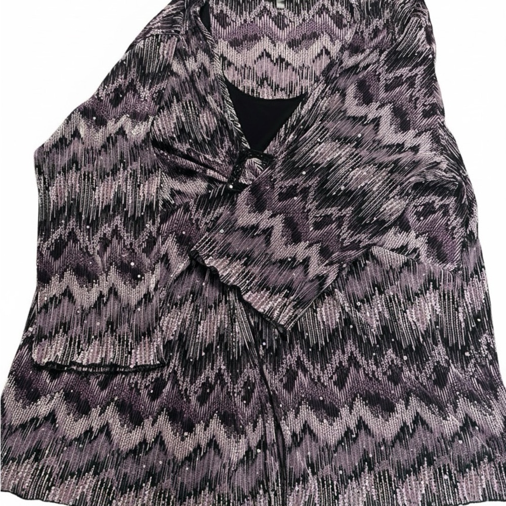 Essentials Black and Gray Patterned Blouse